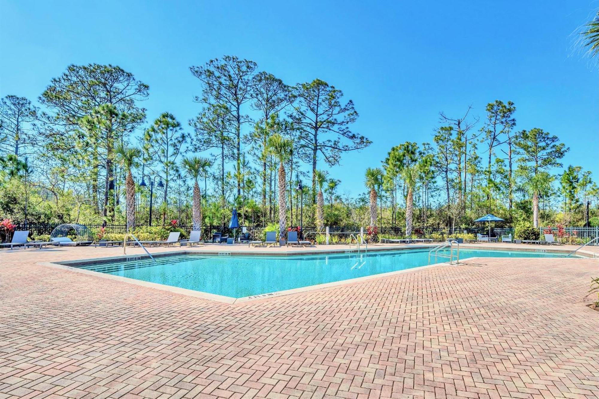Stunning 2Br Condo With Hot Tub And Pool, Near Disney! 奥兰多 外观 照片