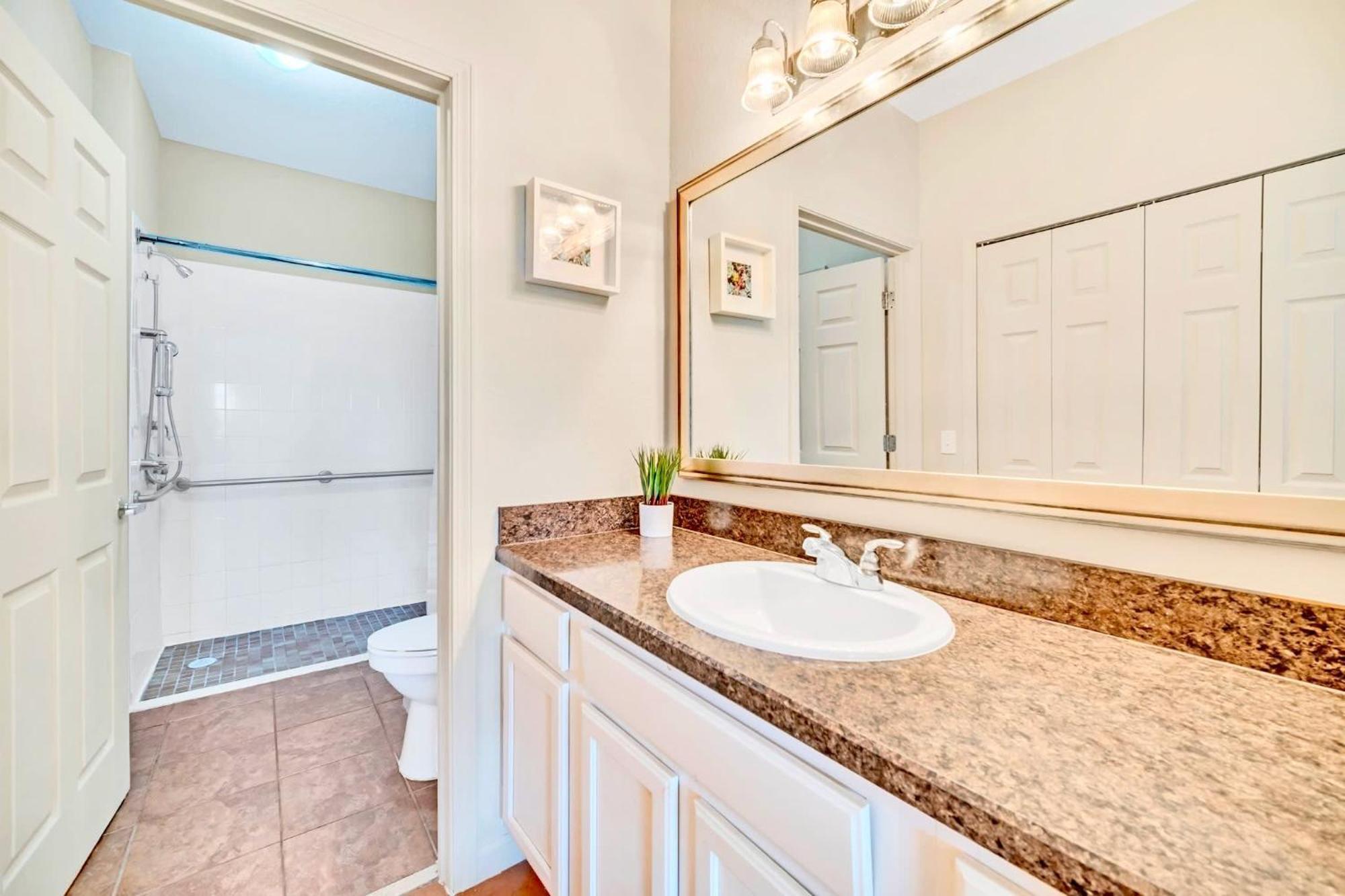 Stunning 2Br Condo With Hot Tub And Pool, Near Disney! 奥兰多 外观 照片