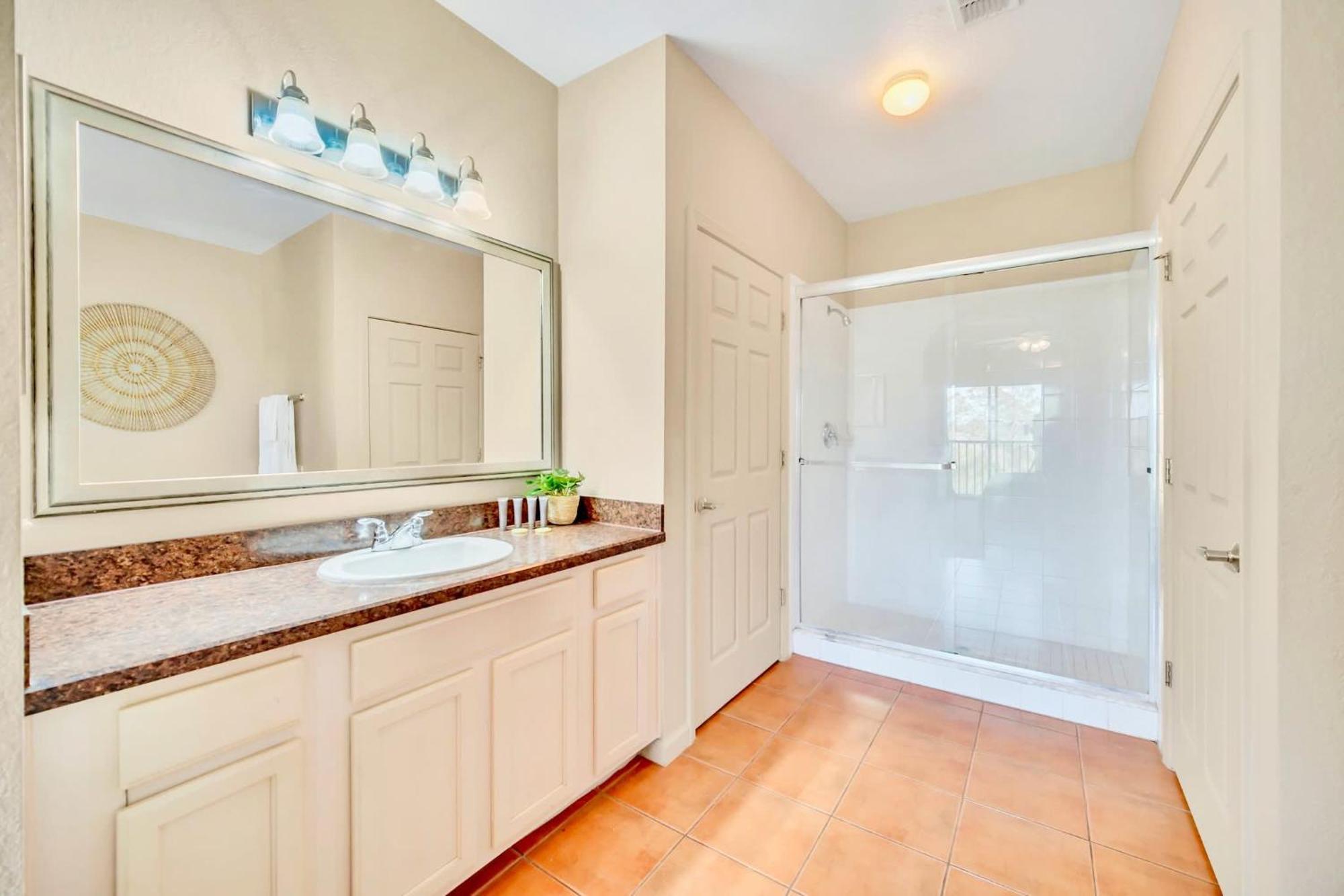 Stunning 2Br Condo With Hot Tub And Pool, Near Disney! 奥兰多 外观 照片